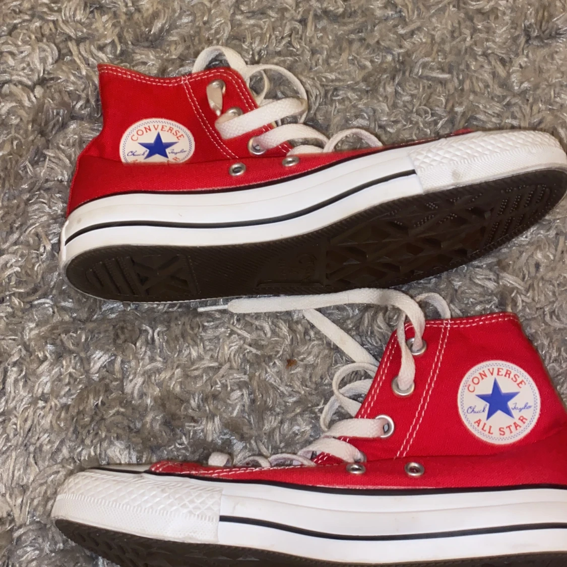 Röda converse  - 90