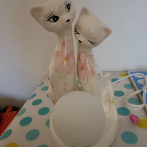 Cat lamp - Cute Cat Couple Lamp. It is new but without tag 