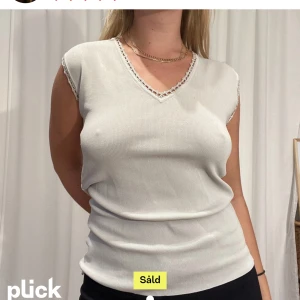 Vitt linne  - (Lånade bilder) Snyggt linne köpt på Plick för något år sedan. Använt några få gånger och i väldigt bra skick🌟