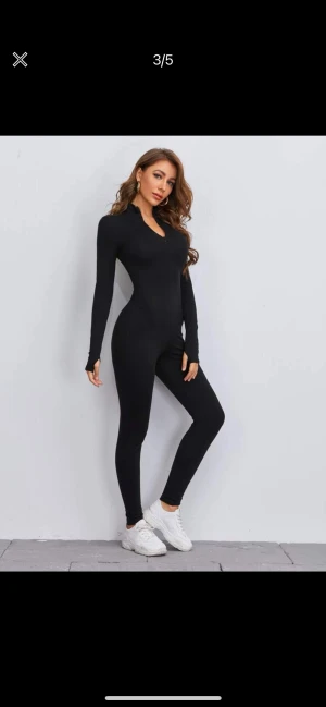 Svart set - Helt ny, satt inte som jag tänkte