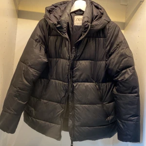 Jacka - Säljer denna super fina och mysiga jackan köpt för 700 säljer för endast 450kr💕