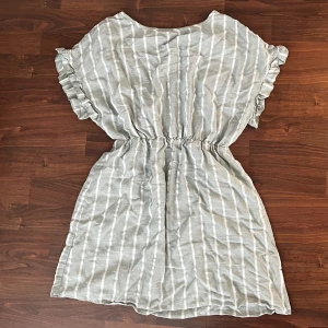 Fin blus/jumpsuit - Superfin topp i storlek S/M