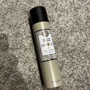 Maria nila - Oöppnad styling mousse från Maria nila 