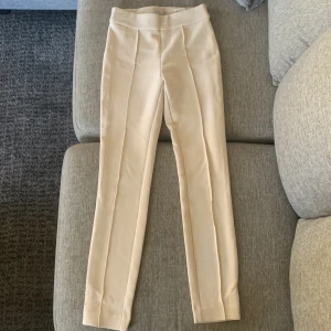 Kostymbyxor  - Beiga kostymbyxor från H&M