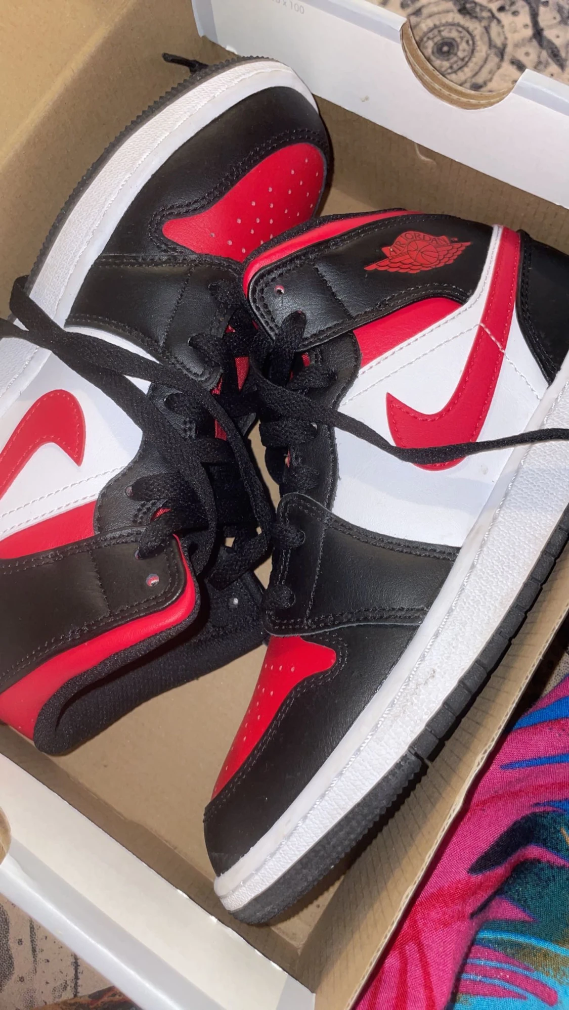 Air Jordan 1 Mid Alternate Bred Toe (GS)