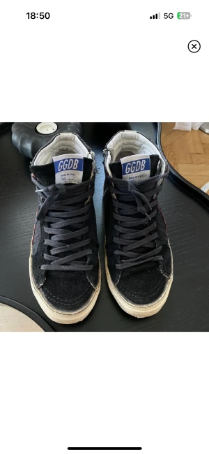 Golden goose skor - Säljer mina Golden goose skor köptes här på plick 💓 !Pris kan diskuteras!