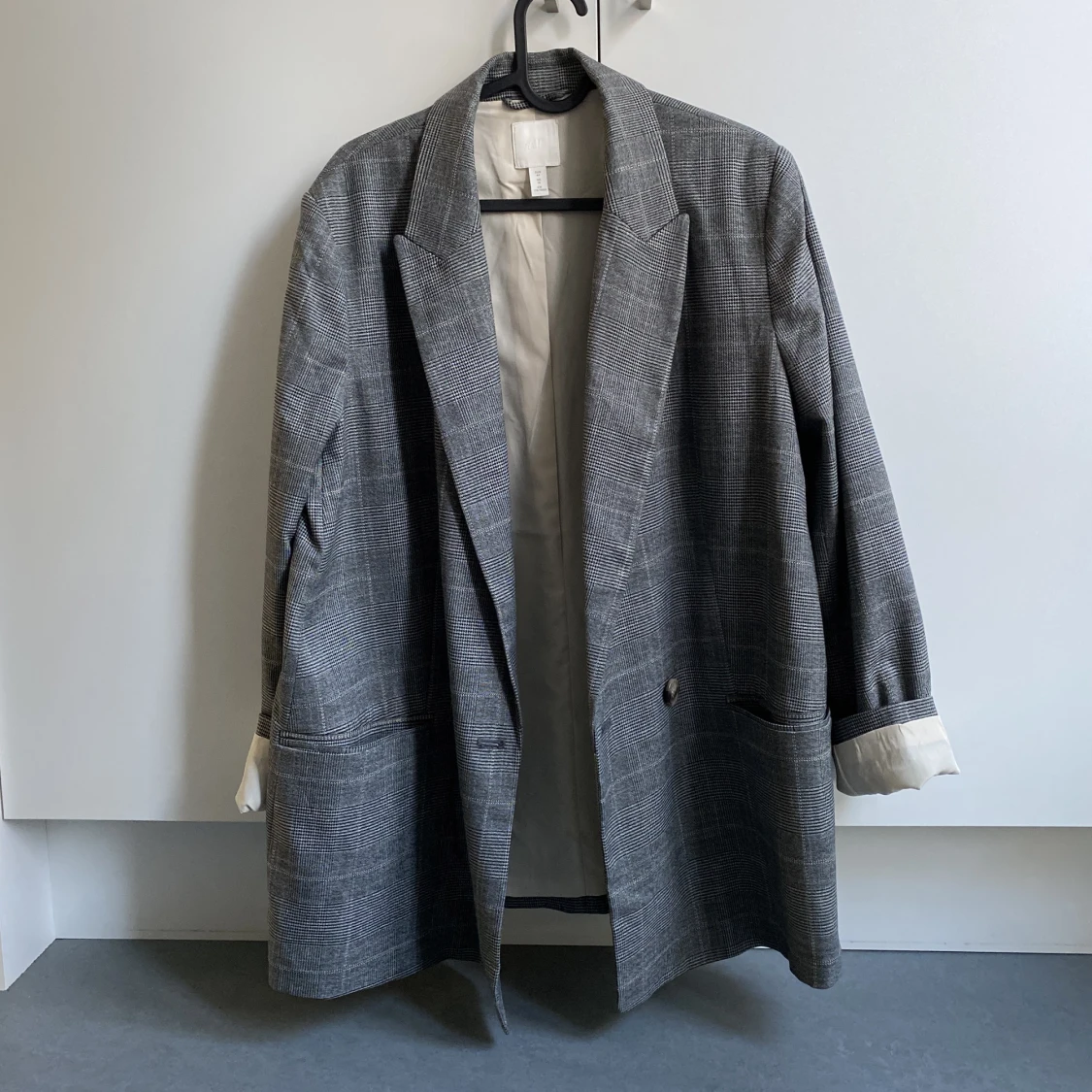 Rutig grå kavaj - 91