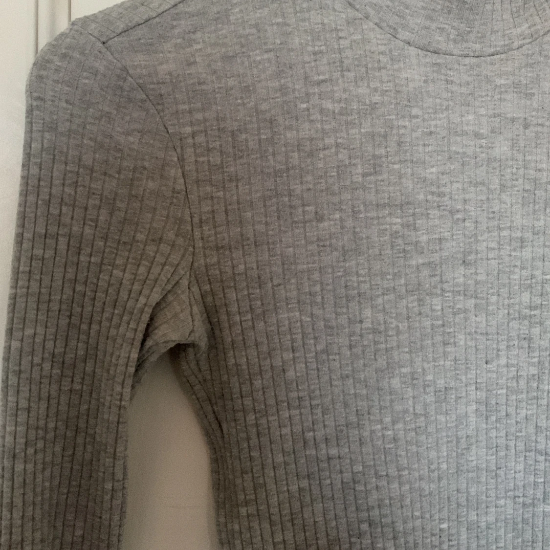 Lång grå klänning  - 90