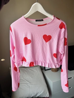 Pyjamasset strl s - Supergulliga rosa pyjamasset, strl s. Aldrig använda, 50kr 💕