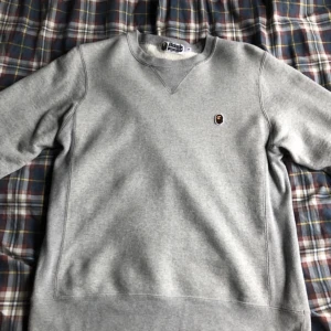 Bape crewneck - Bape crewneck Storlek small, köpt i london