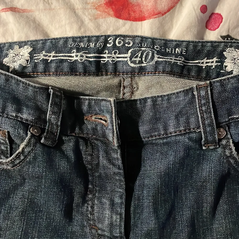 Ett par jeans som jag inte användt så mycket. Vill gärna bara mötas upp i Uppsala eller lite utanför . Jeans & Byxor.