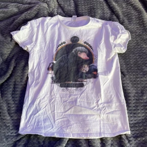 Fantastiska vidunder tröja - Från EMP knappt använd, mindre i storleken 