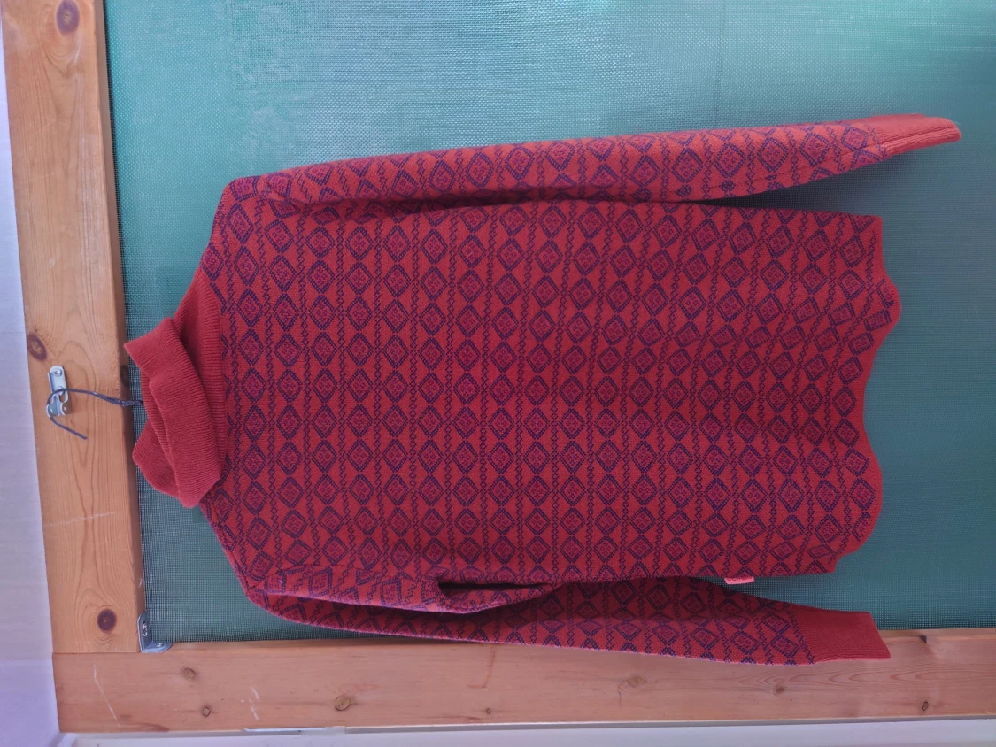 Stickad tröja  - 90