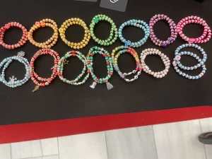 Armband från Jewelstar 3 för 99. - Handgjorda och miljövänliga armband från Jewelstar. 1 för 49 eller 3 för 99.