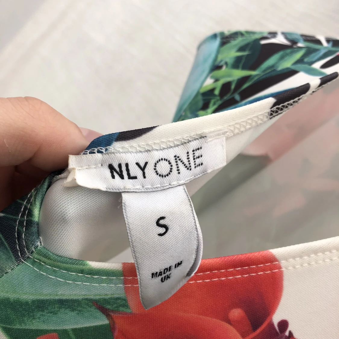 Blommig klänning  - 91