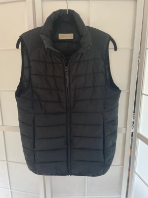 En fin väst - En fin väst som är sparsamt använd