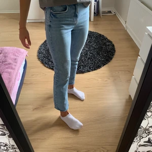 Jens  - Säljer dessa Jens från Gina Tricot, använda några gånger, fint skick!  Vid intresse tveka inte att kontakta!😍