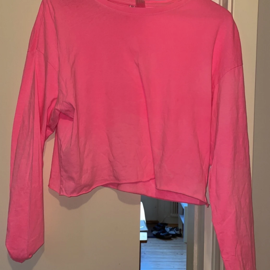 H&M kroppad långärmad tröja strl M - 90