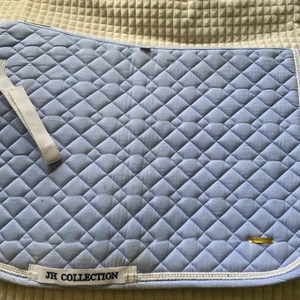 Schabrak ljus blått  - JH COLLECTION schabrak superfint schabrak använt 1-2 gånger tycker själv de ser lite smutsig ut i de ljuset men de är de inte detta säljs inte längre utan en av deras först modeller 