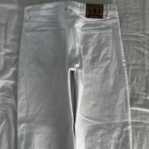 Vit sweetsktbs pants - white sweetsktbs pants baggy