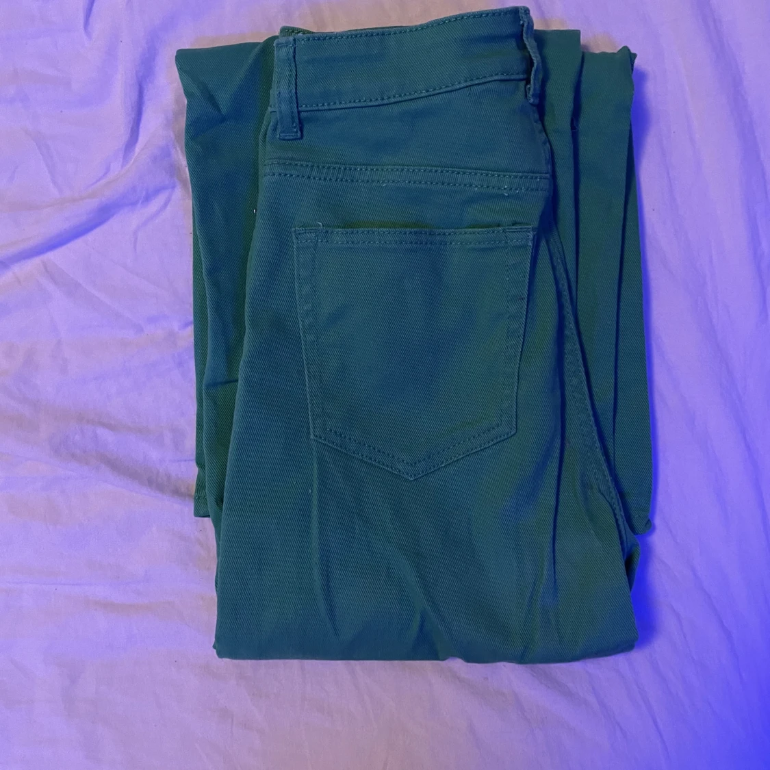 gröna jeans från h&m  - 91