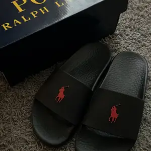 Ralph Lauren tofflor endast använda en gång 