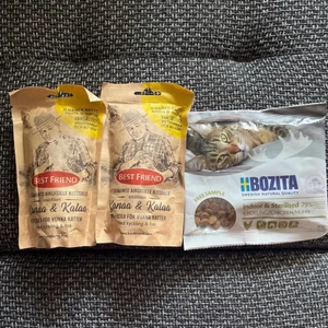 Kattfoder  - Kattfoder 230gr Bozita-kyckling Best Friend-Helfoder för vuxna katter med kyckling och fisk Endast hämtning  Hämtas i Alby