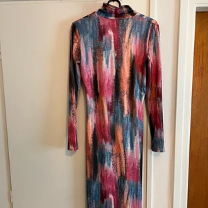 Mönstrad klänning - Lång klänning 