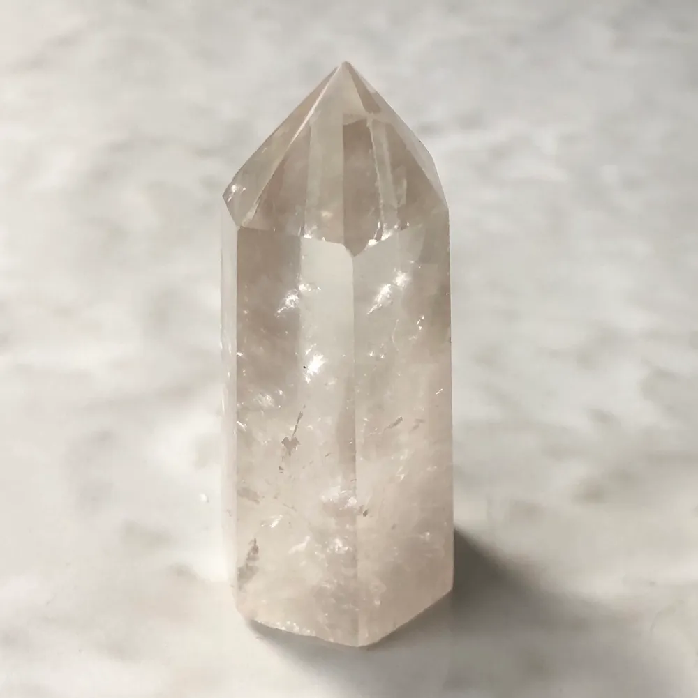 Kristalltorn i magisk bergskristall ⭐️ betalning via swish. Accessoarer.
