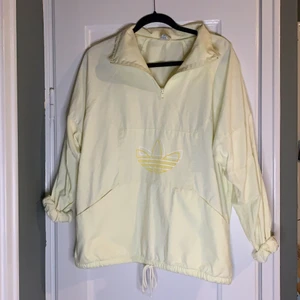 Gul retrojacka  - Skitsnygg gul retrojacka som inte används!