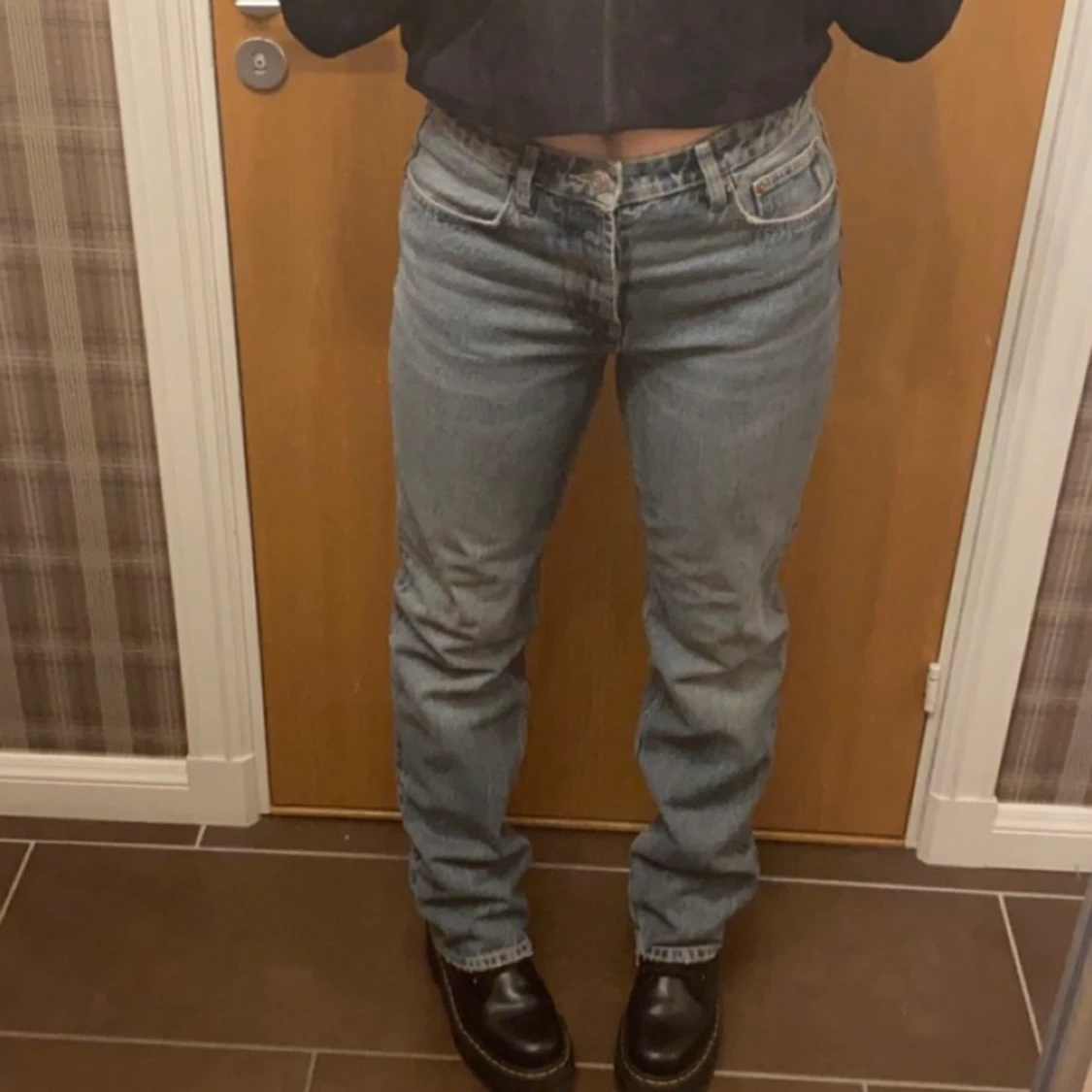 Zara mid-rise jeans 