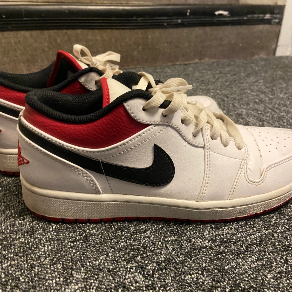 Jordan 1 Low University (STRL 42)