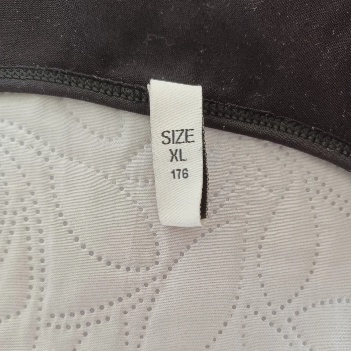 Långt svart linne - 91