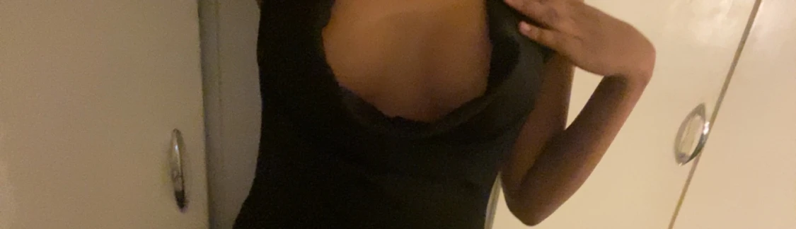 Lång svart klänning 