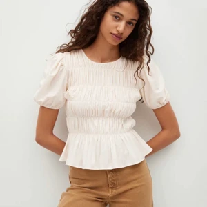 Mango topp - Fin mango tröja som aldrog kommit till användning. Finns inte längre på hemsidan💕 Skriv för bilder