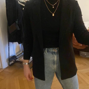 Svart kavaj H&M - Svart Kavaj, strl 36, H&M, fint skick