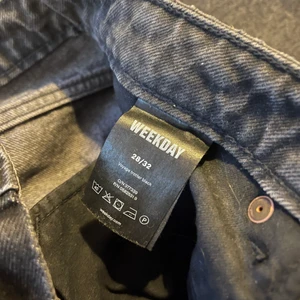 Jeans weekday voyage - Storlek 28/32, frakt 62kr