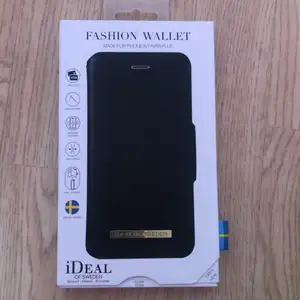 Helt nytt svart ideal of Sweden skal, passar IPHONE 8/7/6 plus. Köpare står för frakt!