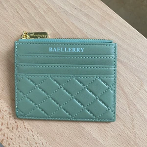 Korthållare - Mintgrön korthållare från SHEIN. Aldrig använd.