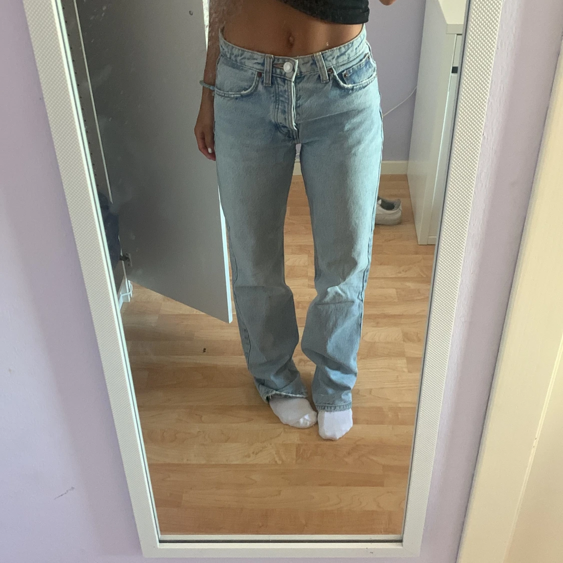 Jeans: Zara mid straight leg - 90