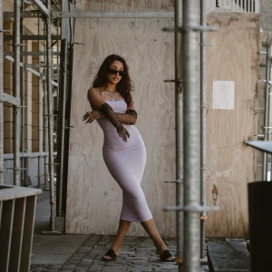 Skims liknande klänning  -  En skims- liknande klänning i ljus lila färg ! Superfin, bara använd ca 3 gånger! 