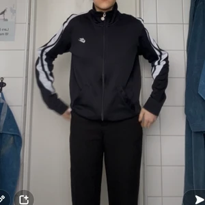 Nike kofta  - Säljer denna Nike koftan❤️‍🔥