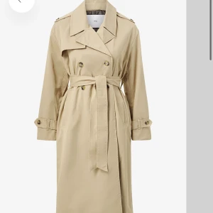 Mango trenchcoat  - Köpt för 999! Kan gå ner i pris vid snabb affär💖använd 2 ggr 