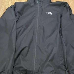 Jacka - Säljer min jacka pga av att den är för stor, inga fel på jackan Ny pris: 1199kr Skriv pm vid fler bilder eller köp Billigare vid snabb affär 