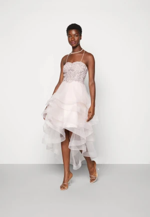 Mascara klänning/festklänning 34 - Helt ny klänning från Mascara, storlek 34. Passar en som har storlek 34-36. Inköpt på Zalando för 1700:- 