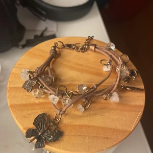 Armband  - Jätte gulligt armband med söta detaljer!