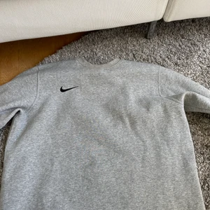 Nike tröja  - Säljer nu denna Nike tröja!