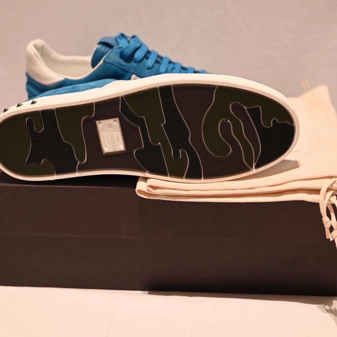 Valentino Flycrew - 90