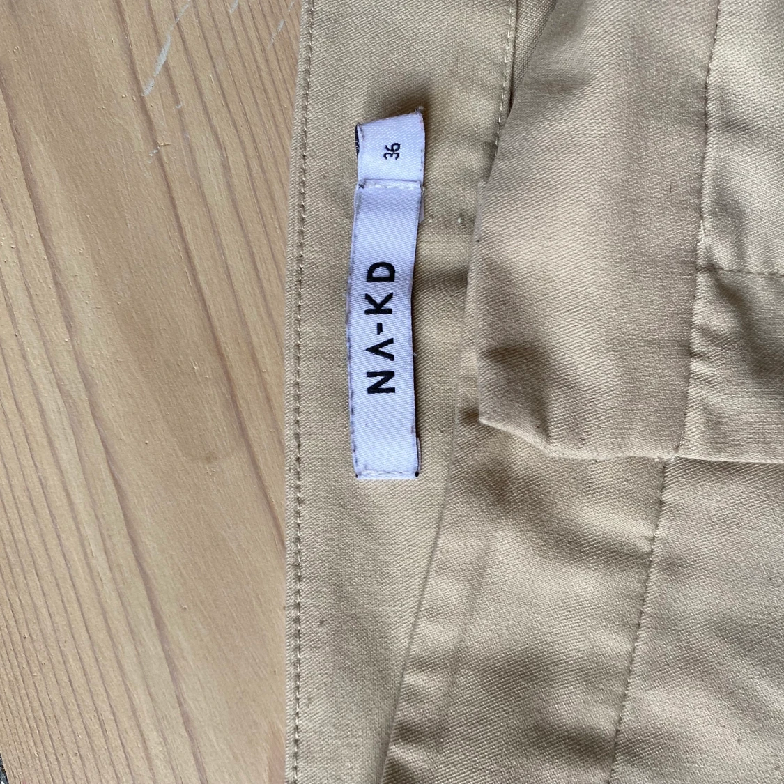 Nakd kostymbyxor  - 90