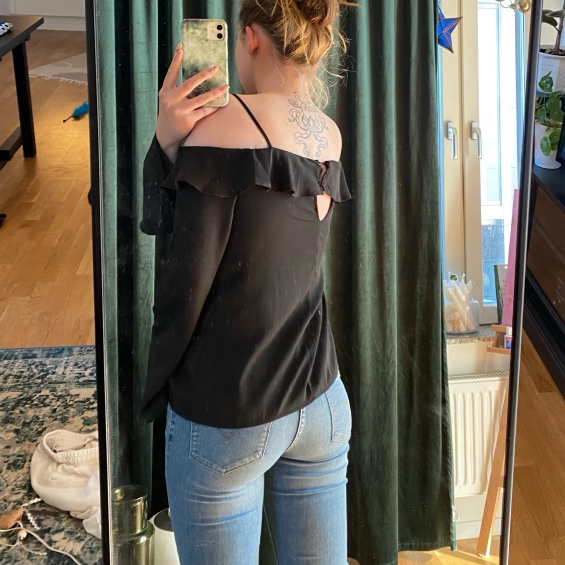 Fin svart topp  - 90
